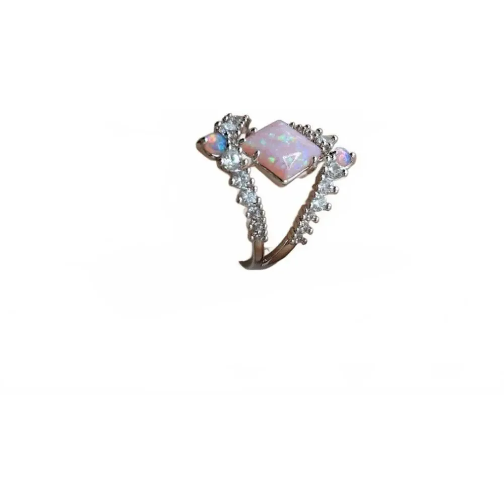 Stylish Vintage Opal Ring with Crystal Accents Size 7 - Picture 4 of 9